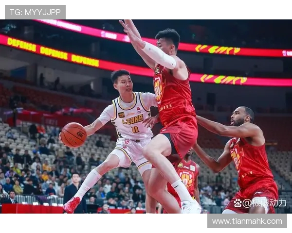 CBA激战浙江队迎战北控队双方全力争夺季后赛席位精彩对决即将上演 CBA激战浙江队迎战北控队双方全力争夺季后赛席位精彩对决即将上演