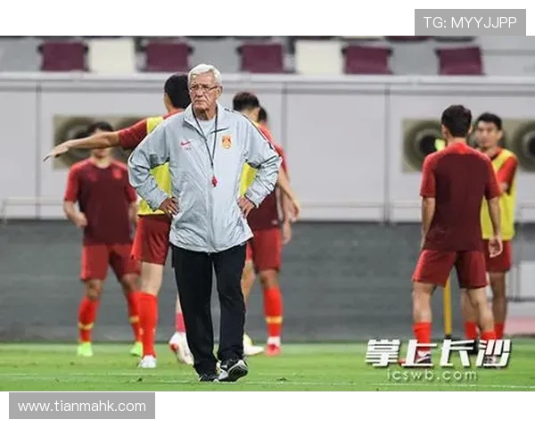 中国足球热身赛迎战卡塔尔全力备战国际赛事展现实力与信心