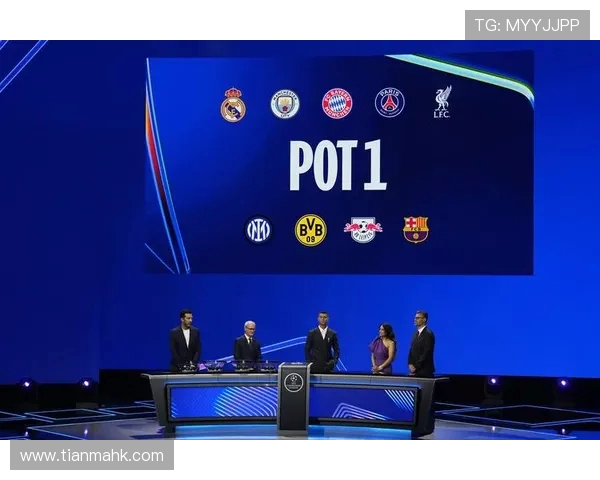 尤文图斯与曼联欧冠杯对决精彩回顾与战术分析 尤文图斯与曼联欧冠杯对决精彩回顾与战术分析