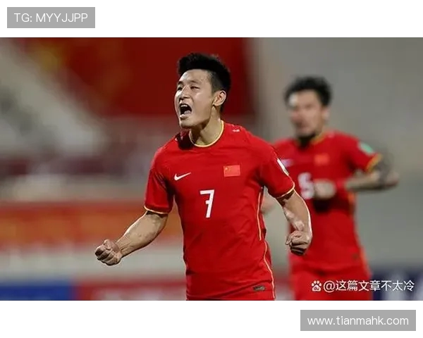 武磊与秦升的对决:从球场争锋到场外故事的深度解析