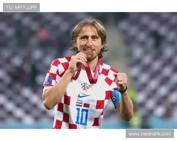 莫德里奇：从克罗地亚足球传奇到世界足球的璀璨明珠