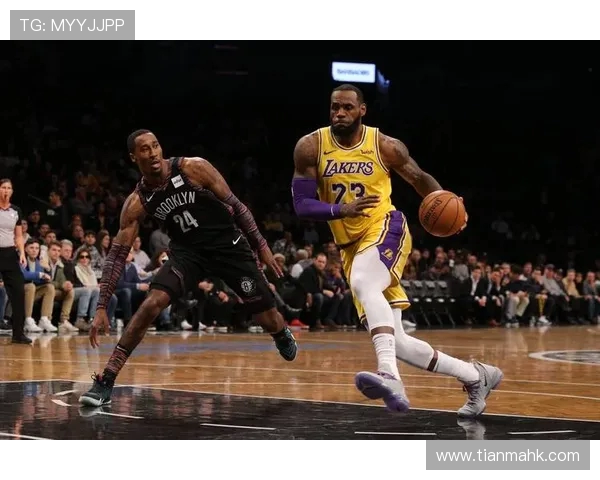 骑士队与篮网激战正酣球迷期待精彩对决与惊喜表现