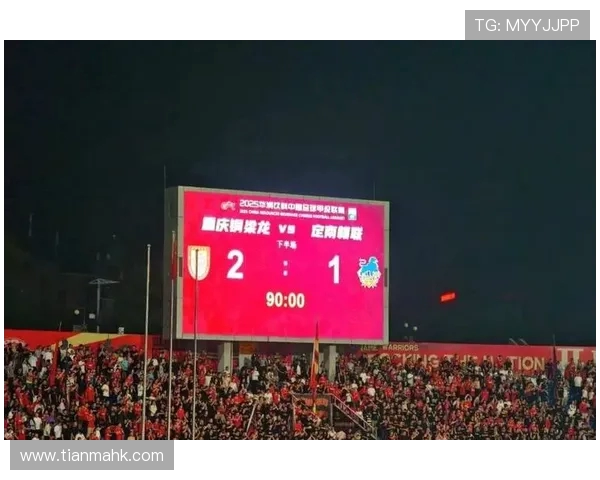 重庆排球队状态引发热议球迷对球队表现的看法与期待