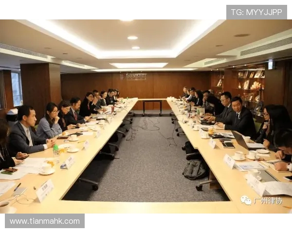 广州篮球队配合策略分析与战术执行的深度探讨