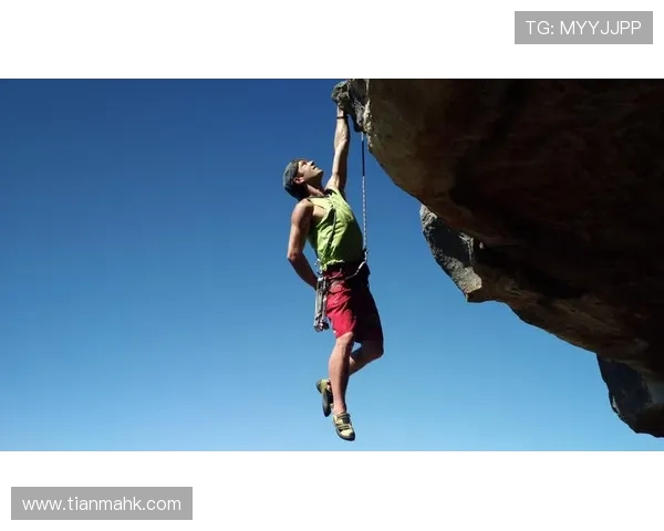 成都攀岩队在全国攀岩耐力排行榜中荣获第八名的辉煌成就